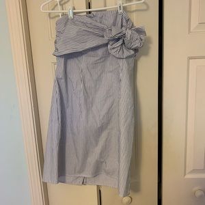 Darling strapless sundress